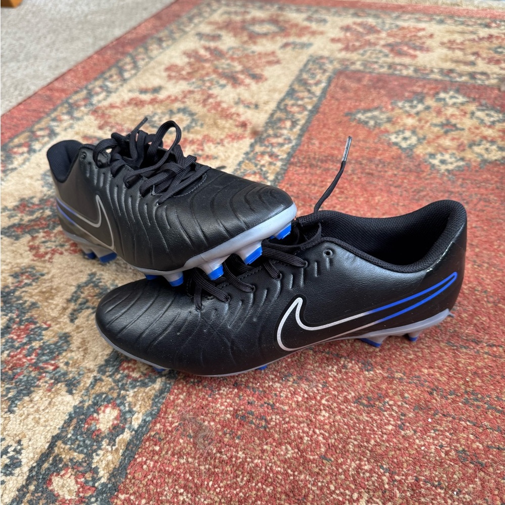 Nike Black and Blue Tiempo Club 10 Cleats, brand new